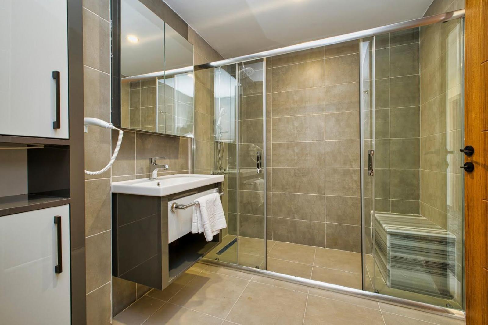 Laristone Suite Spa Hotel Aksu  Eksteriør bilde